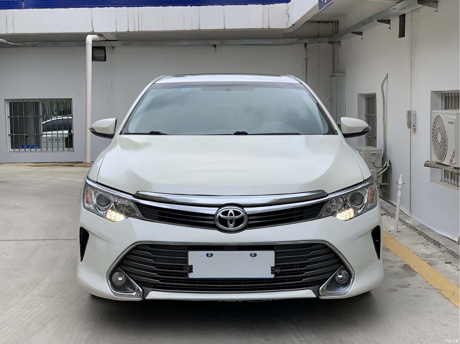 Toyota Camry, 2015 2