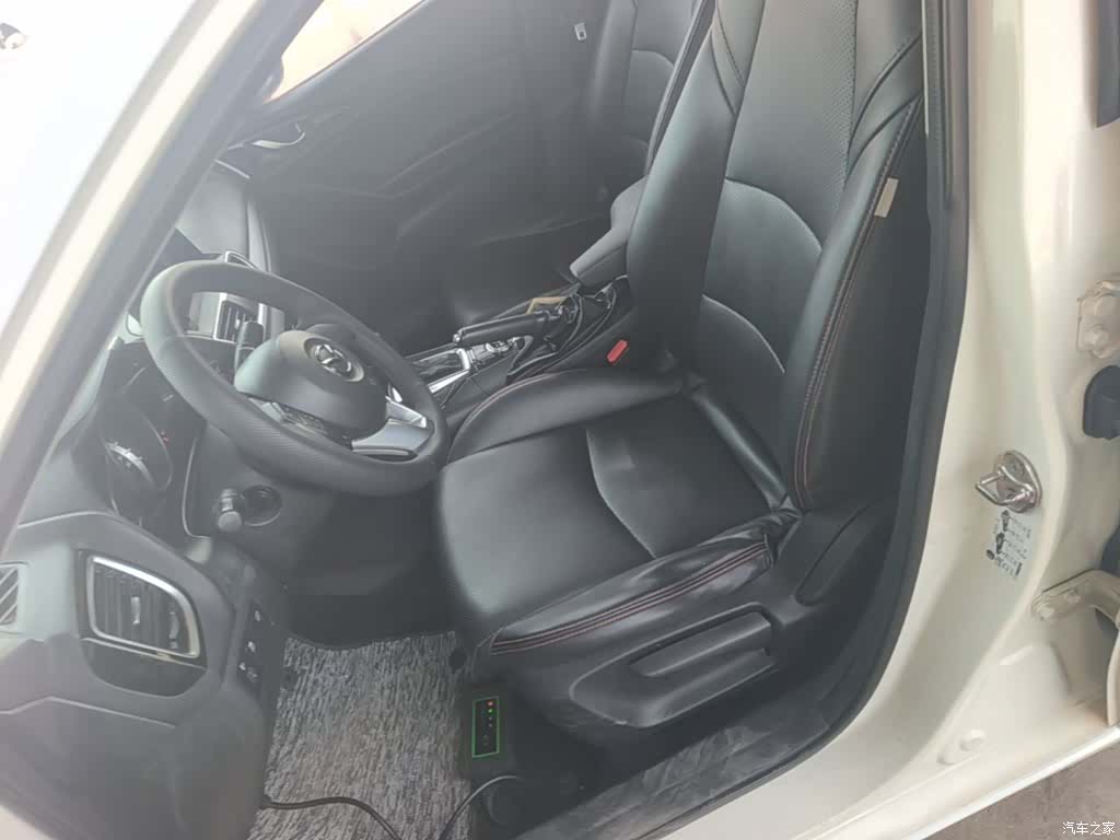 Mazda Mazda3, 2016 11