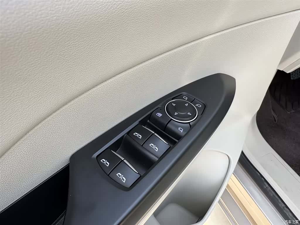 Buick GL8, 2024 17