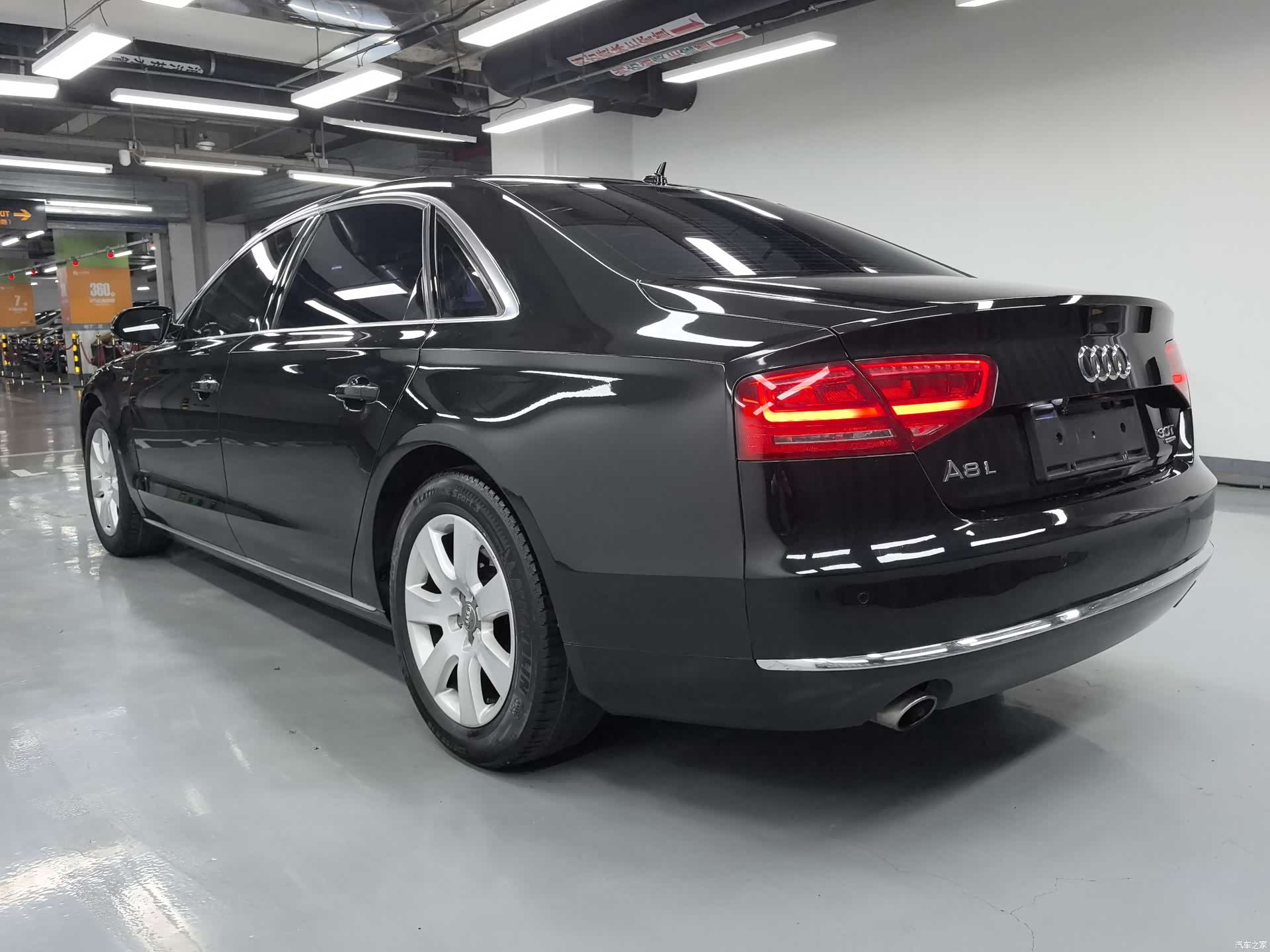 Audi A8L, 2011 16