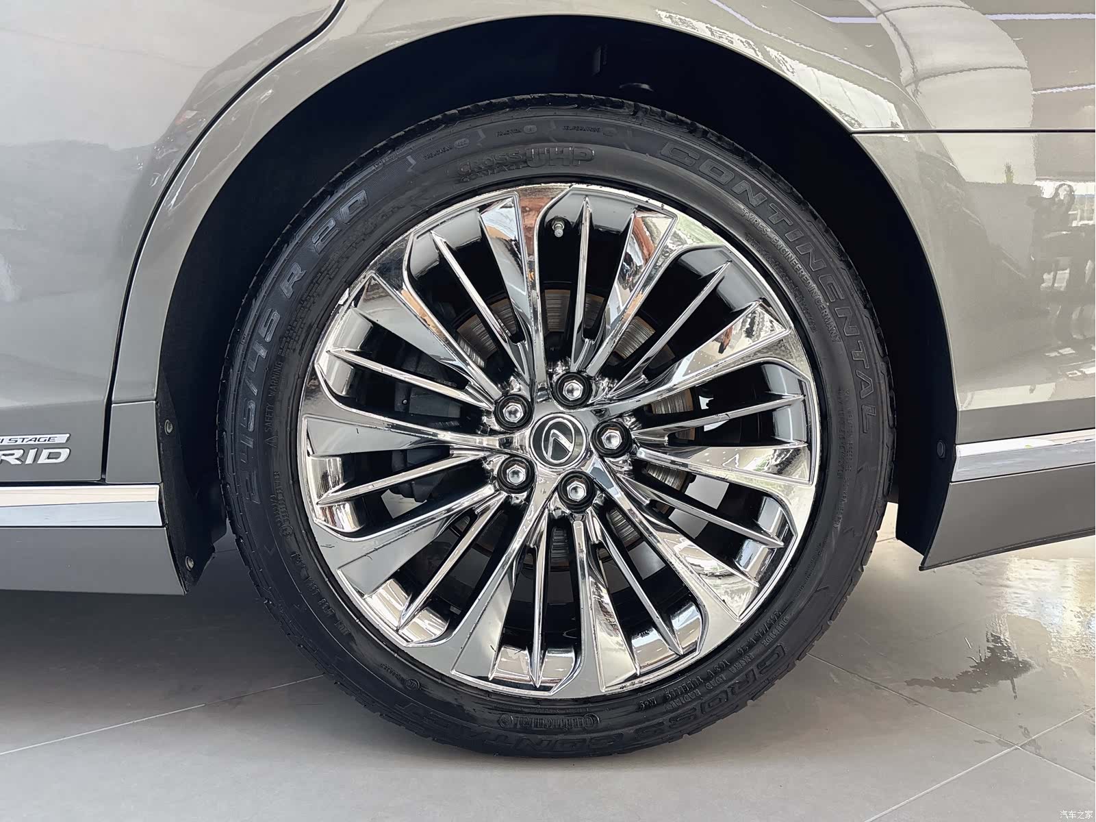 Lexus LS, 2019 18