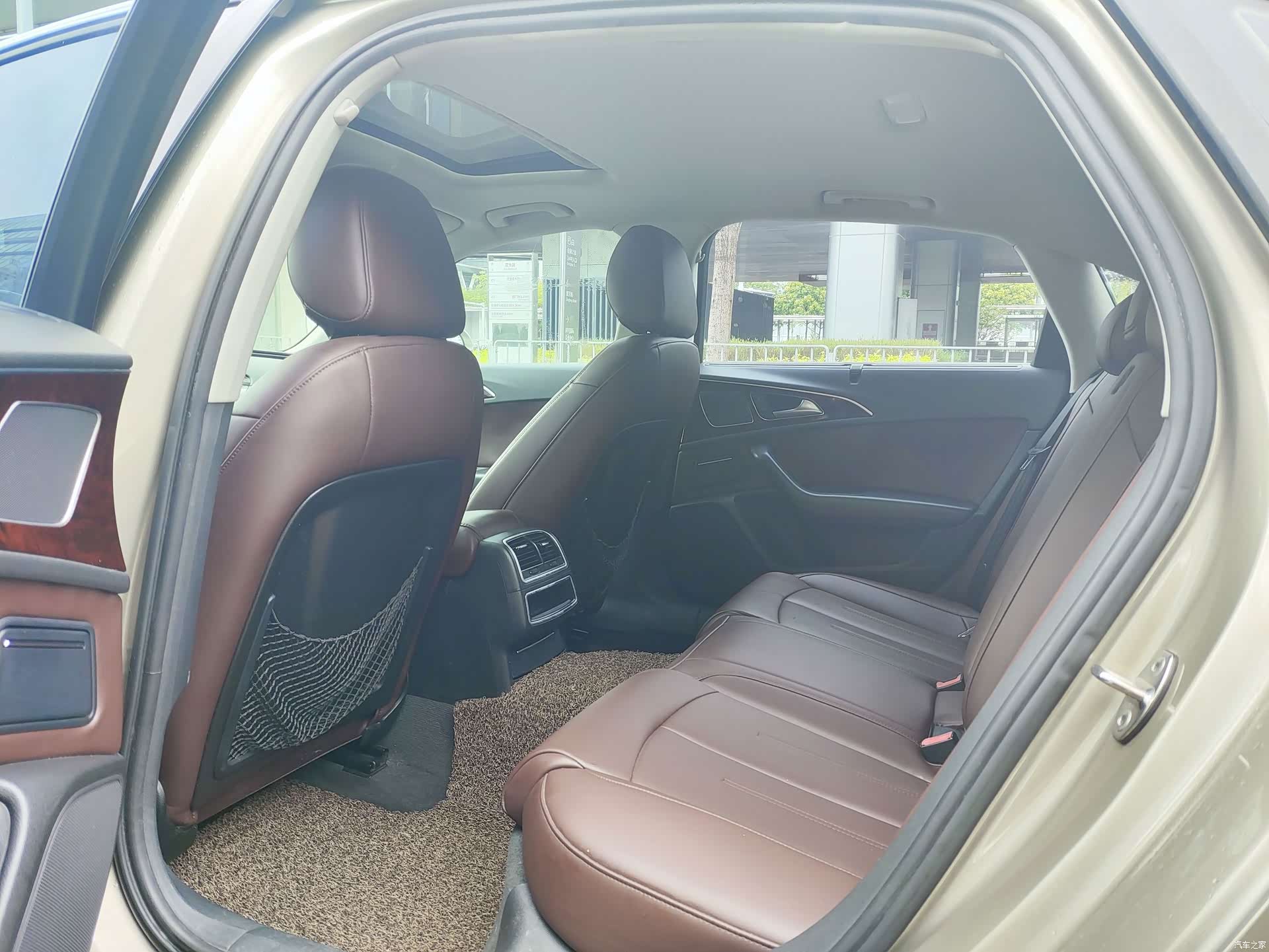Audi A6L, 2014 10
