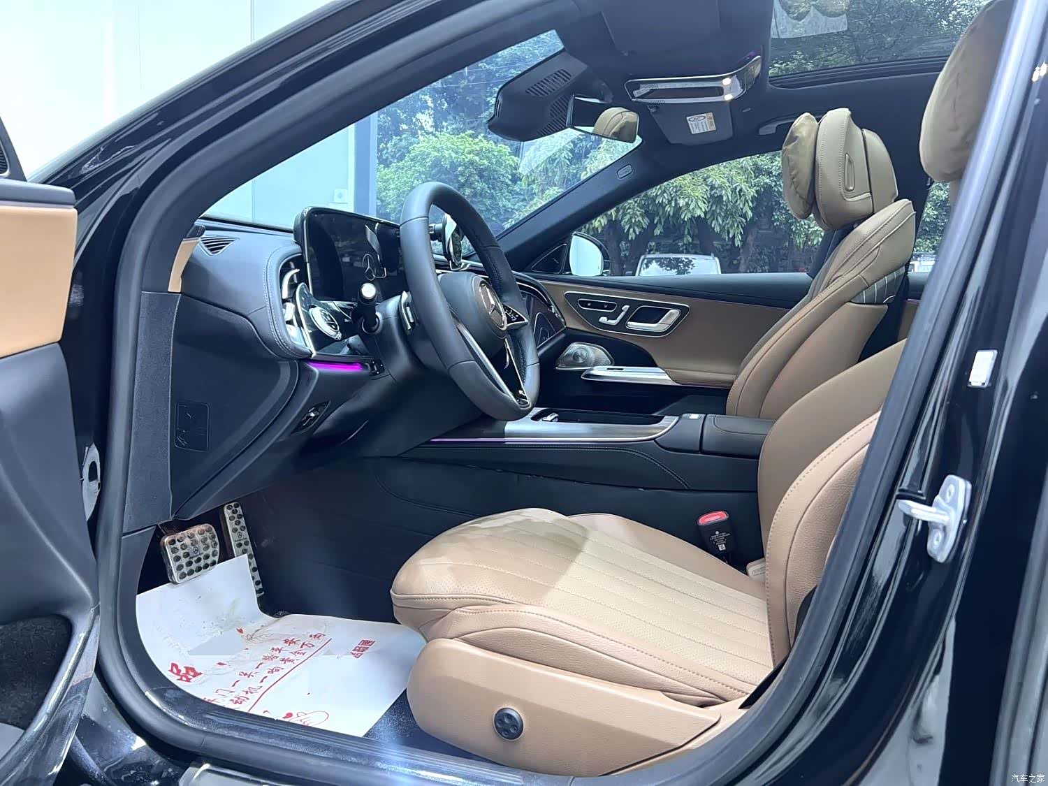 Mercedes-Benz E-Class, 2025 4