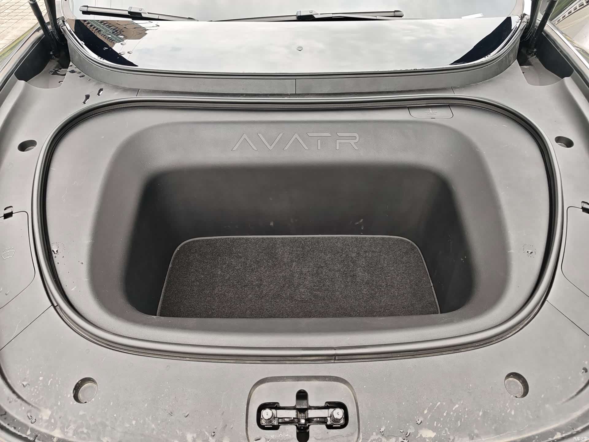 Avatr 06, 2025 18