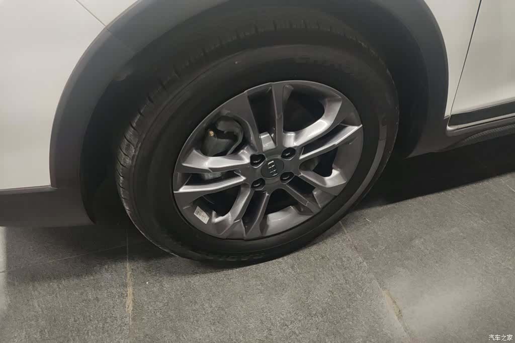 Geely X3, 2020 6