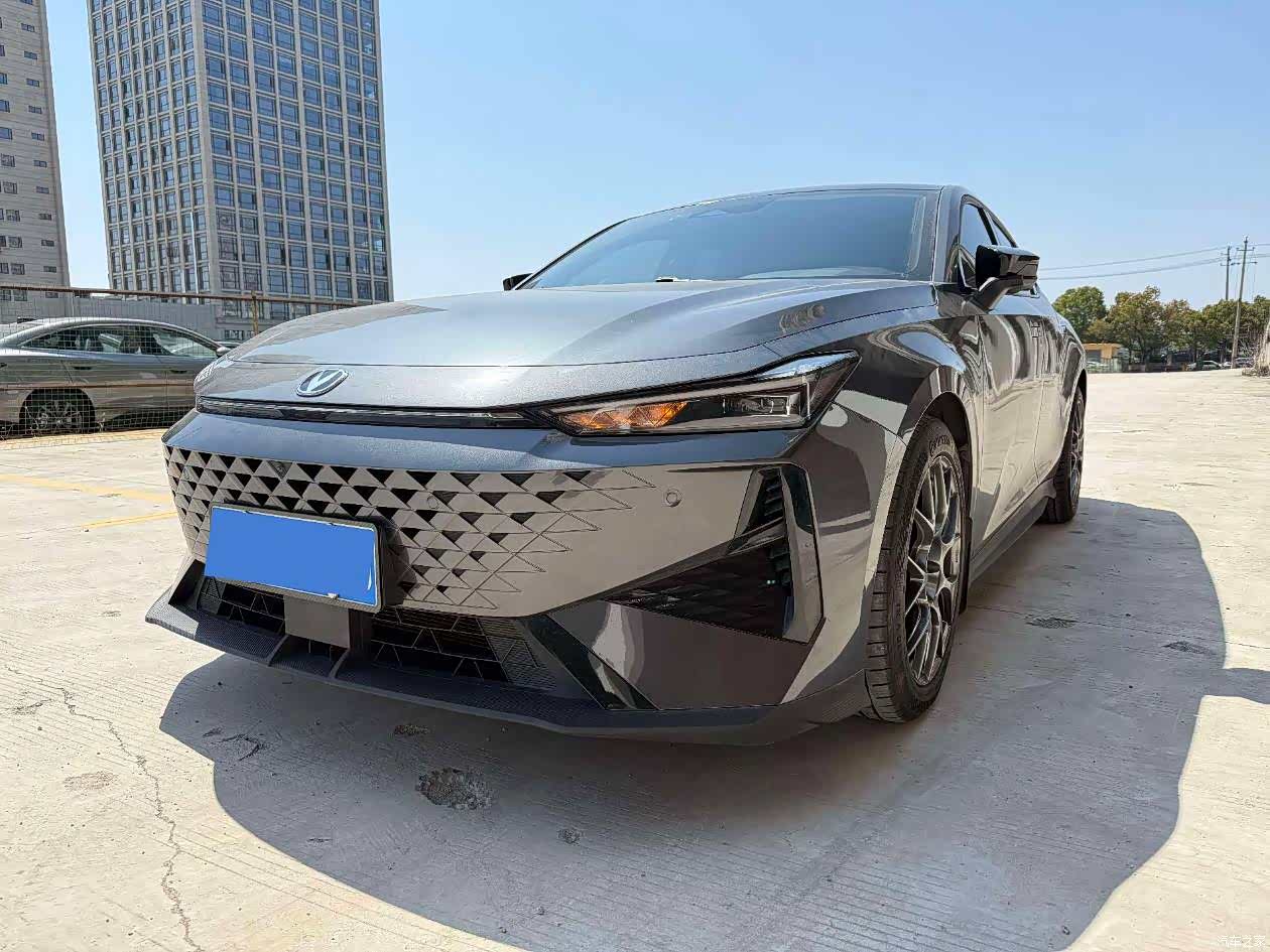 Changan UNI-V, 2024 1