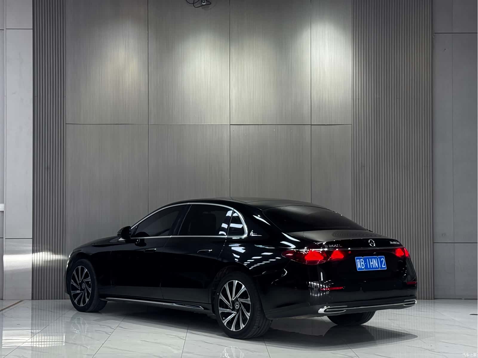 Mercedes-Benz E-Class, 2024 4