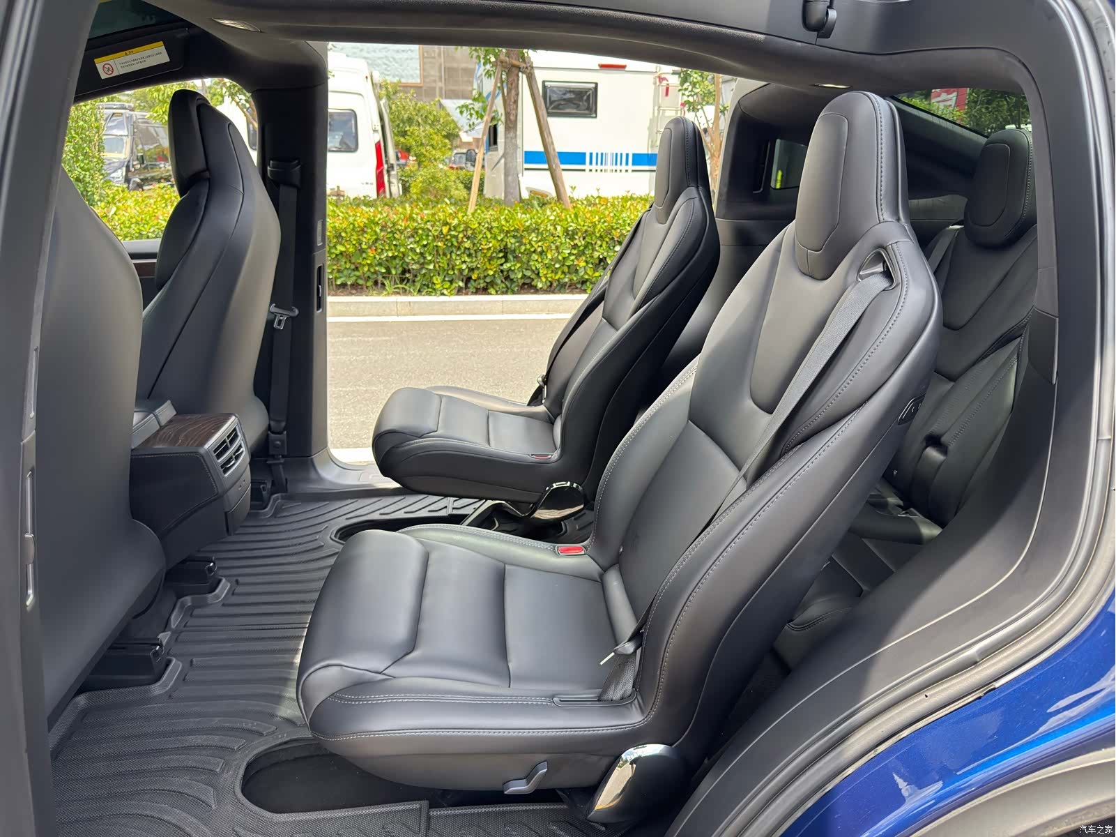 Tesla Model X, 2019 15