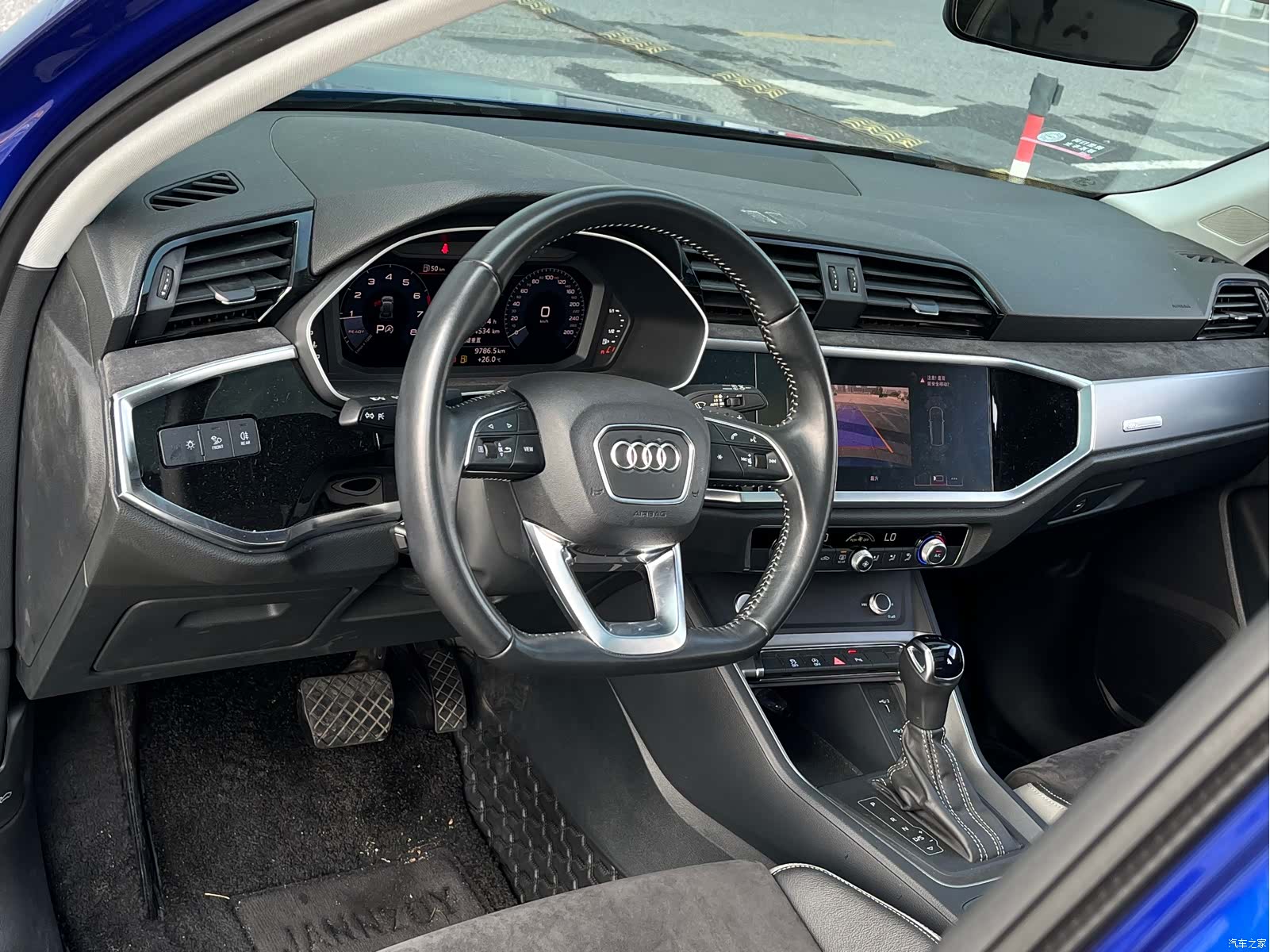Audi Q3, 2020 9