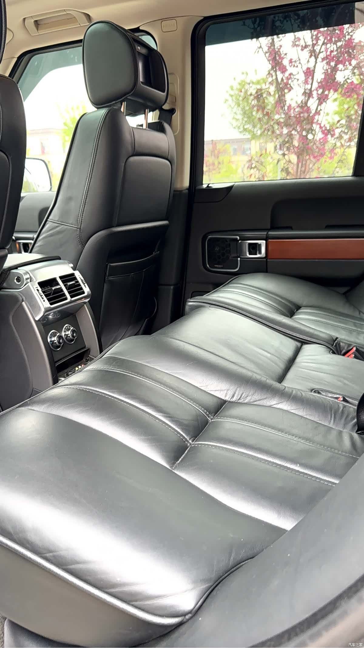 Land Rover Range Rover, 2011 10
