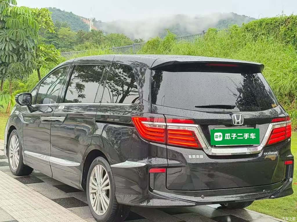 Honda Elysion, 2018 все фото