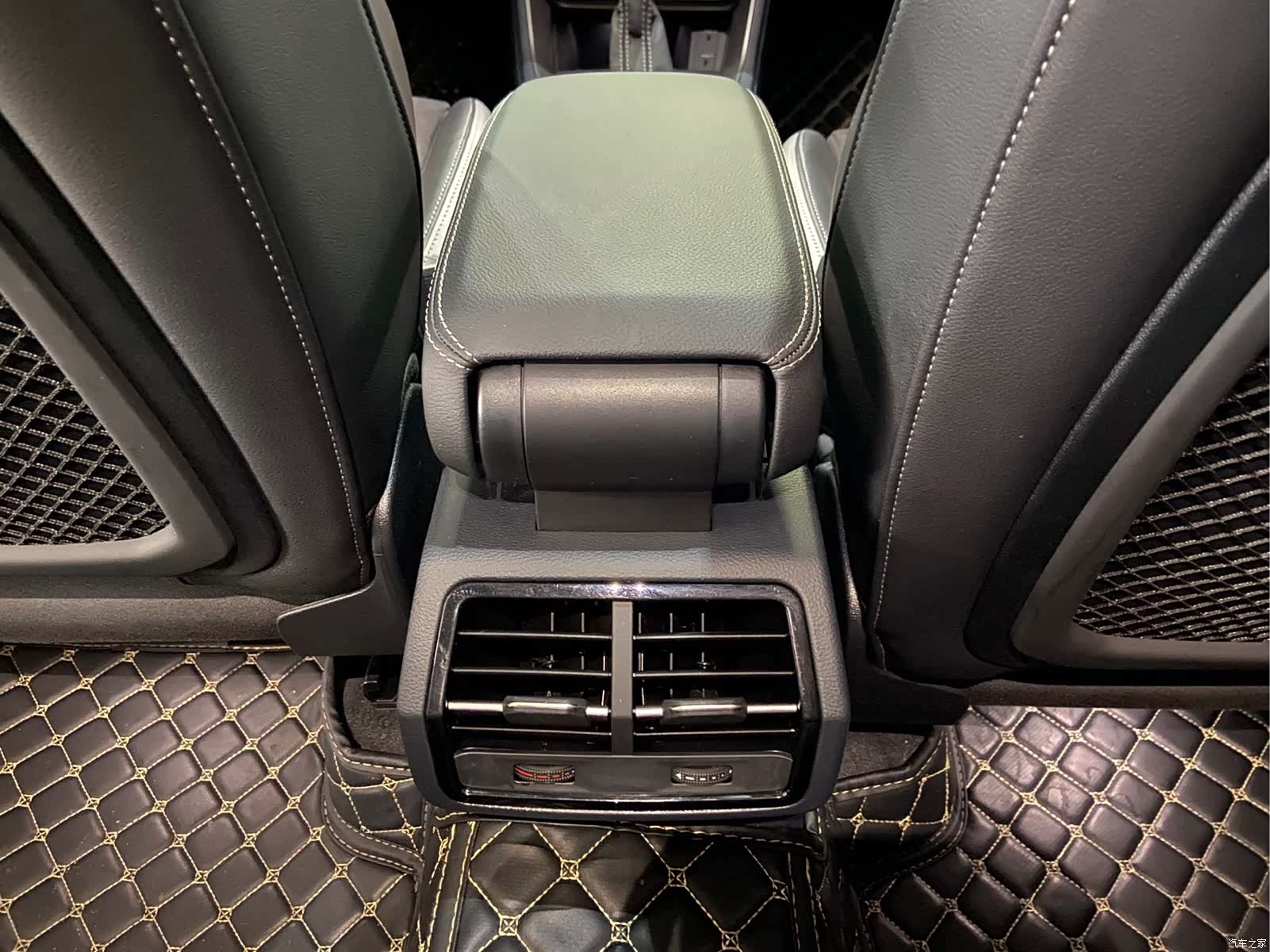 Audi Q3, 2022 27