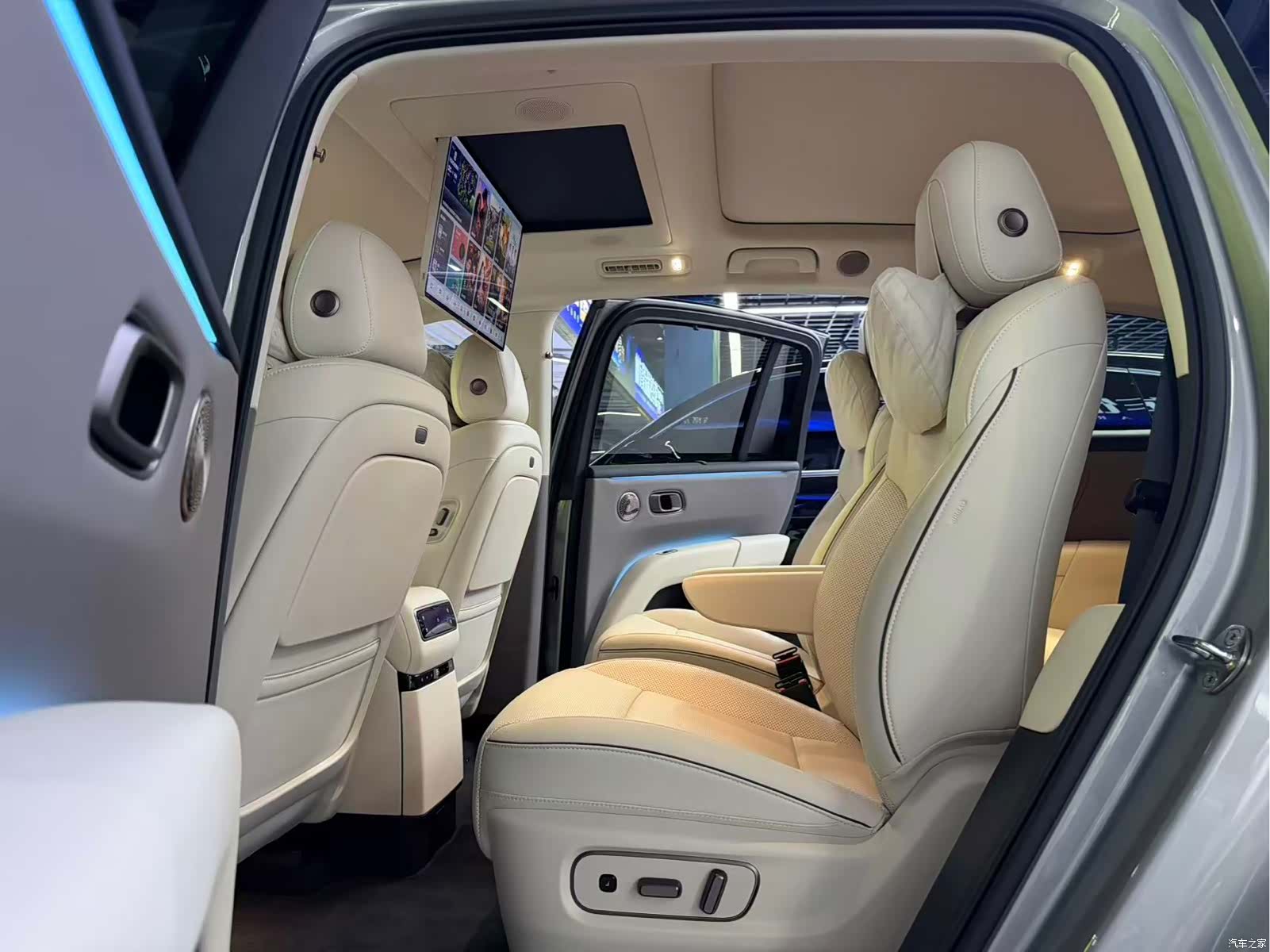 Li Auto i8, 2026 9