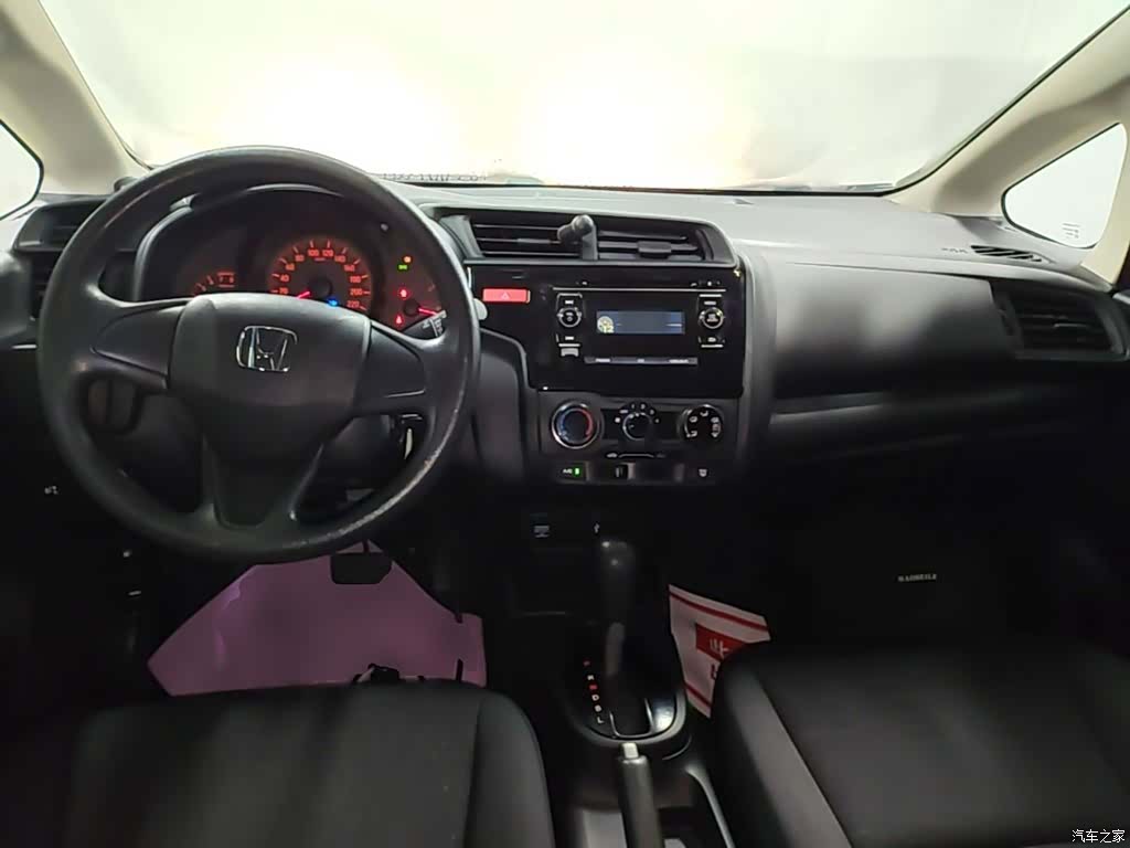 Honda Fit, 2016 10