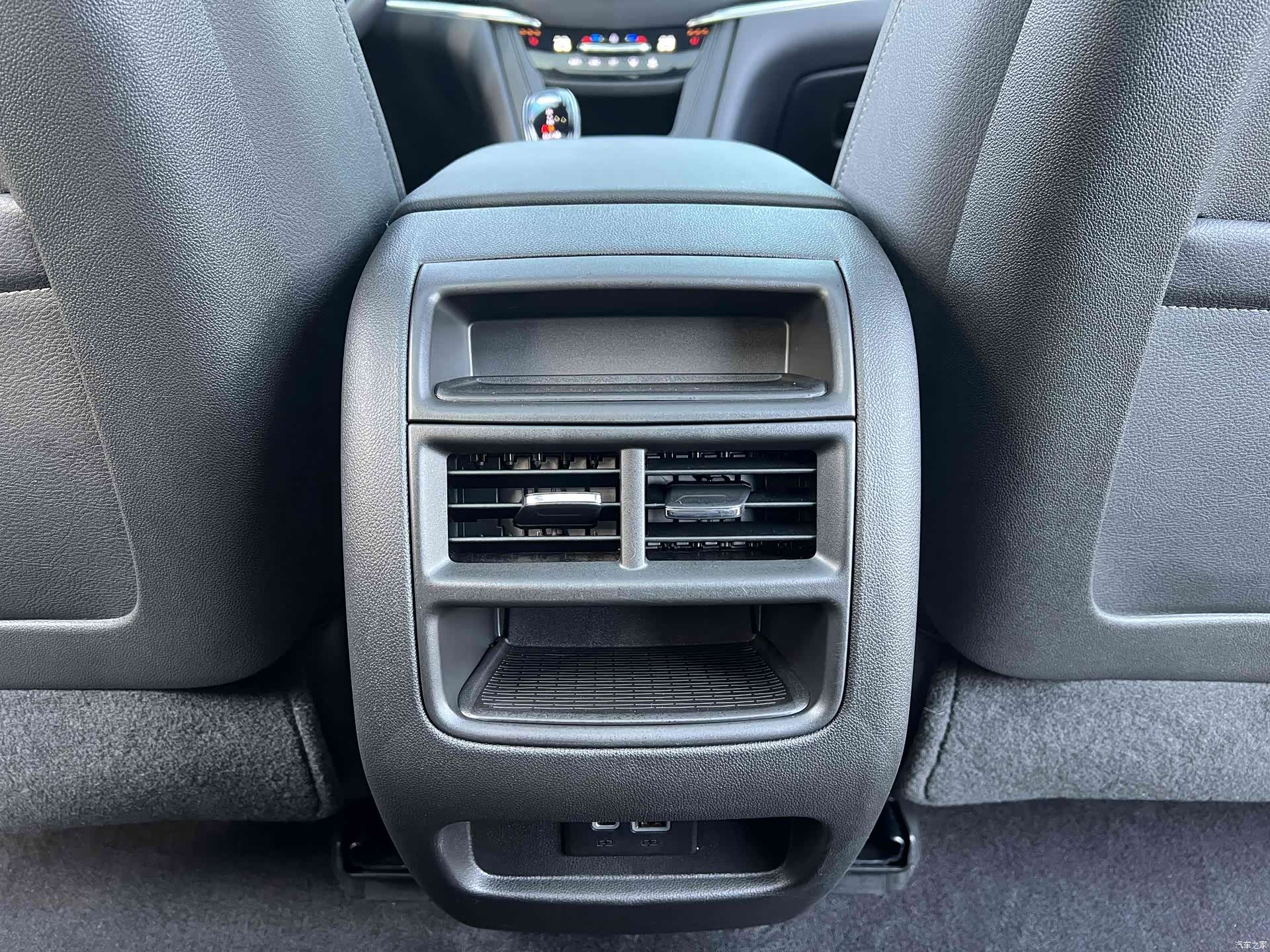 Cadillac XT5, 2022 13