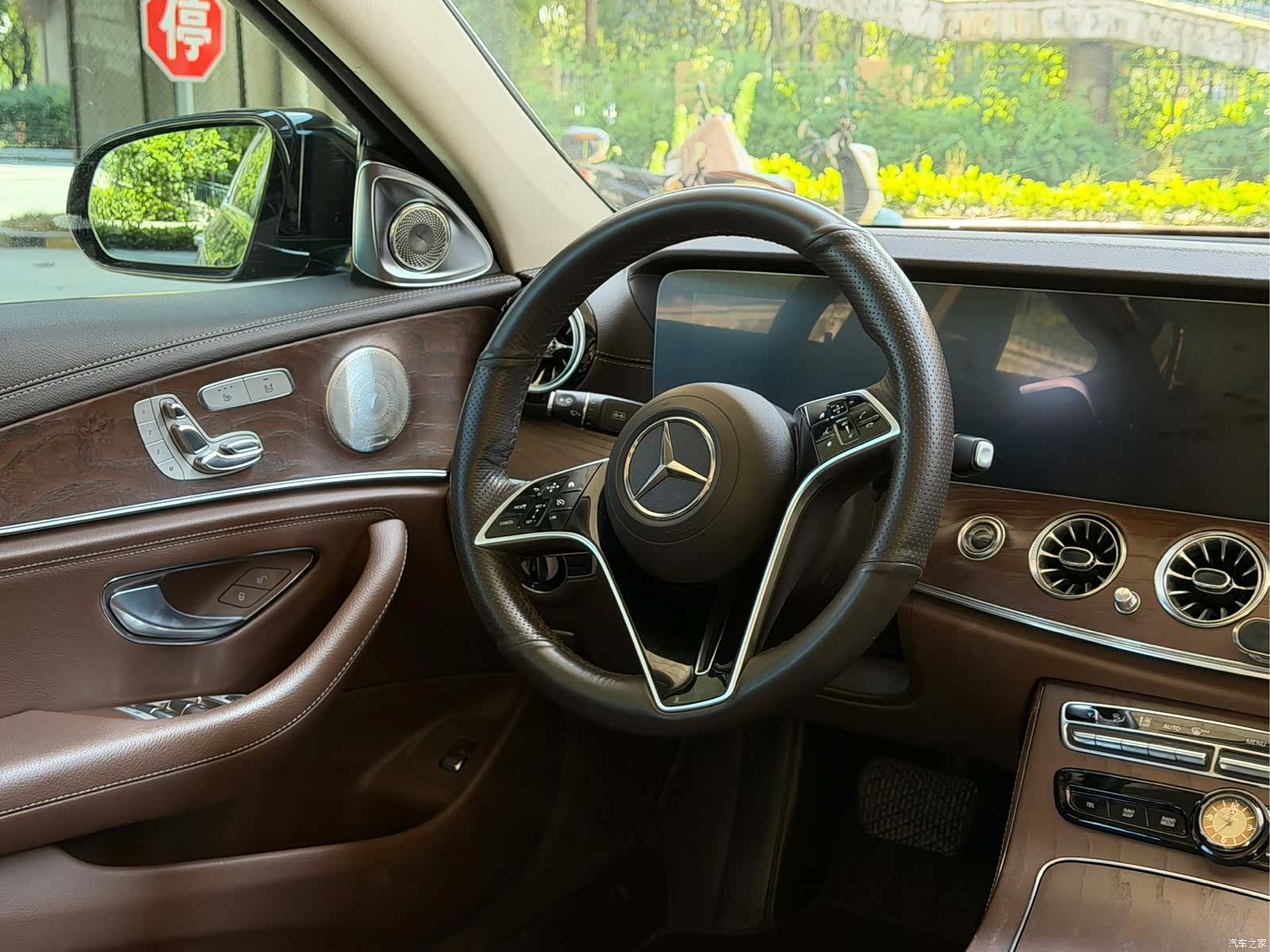 Mercedes-Benz E-Class, 2021 4