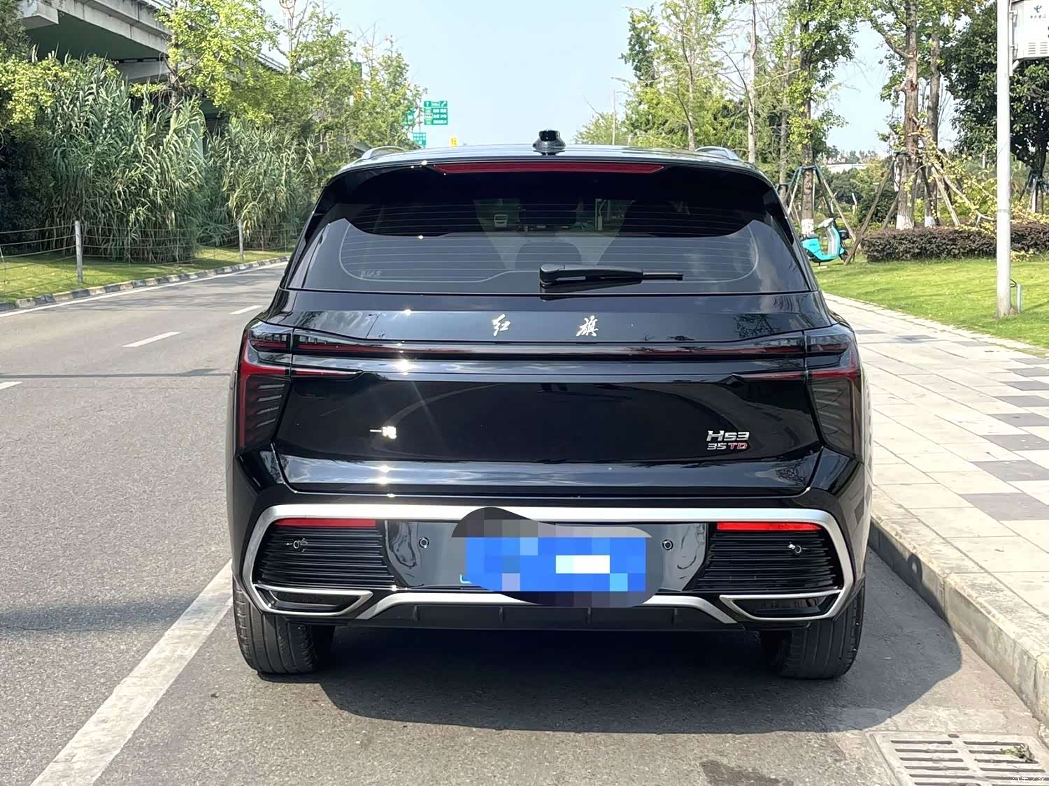 Hongqi HS3, 2025 8
