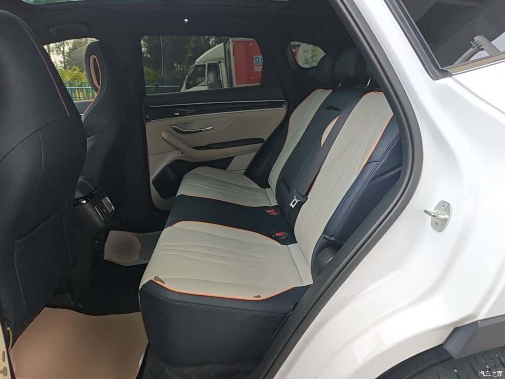 BYD Song, 2022 17