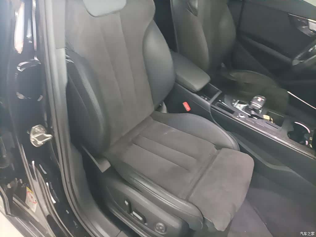 Audi A4L, 2021 25
