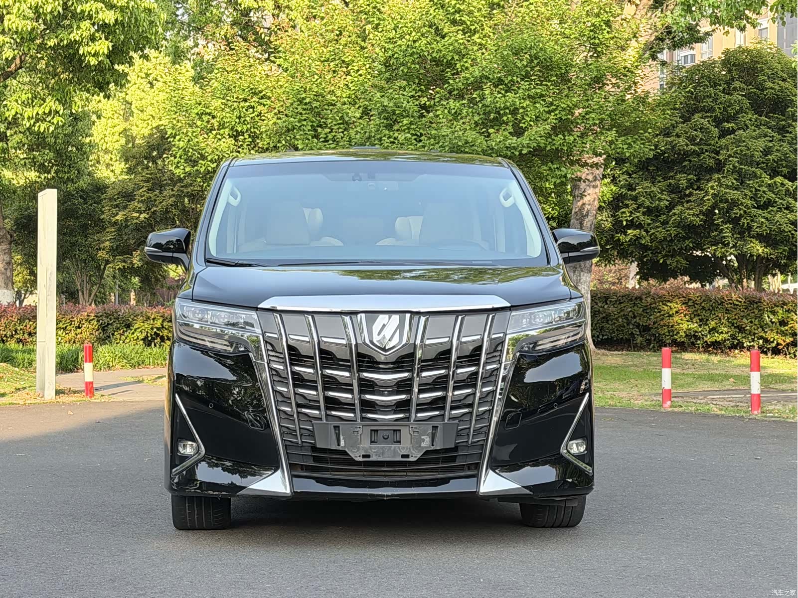 Toyota Alphard, 2019 2