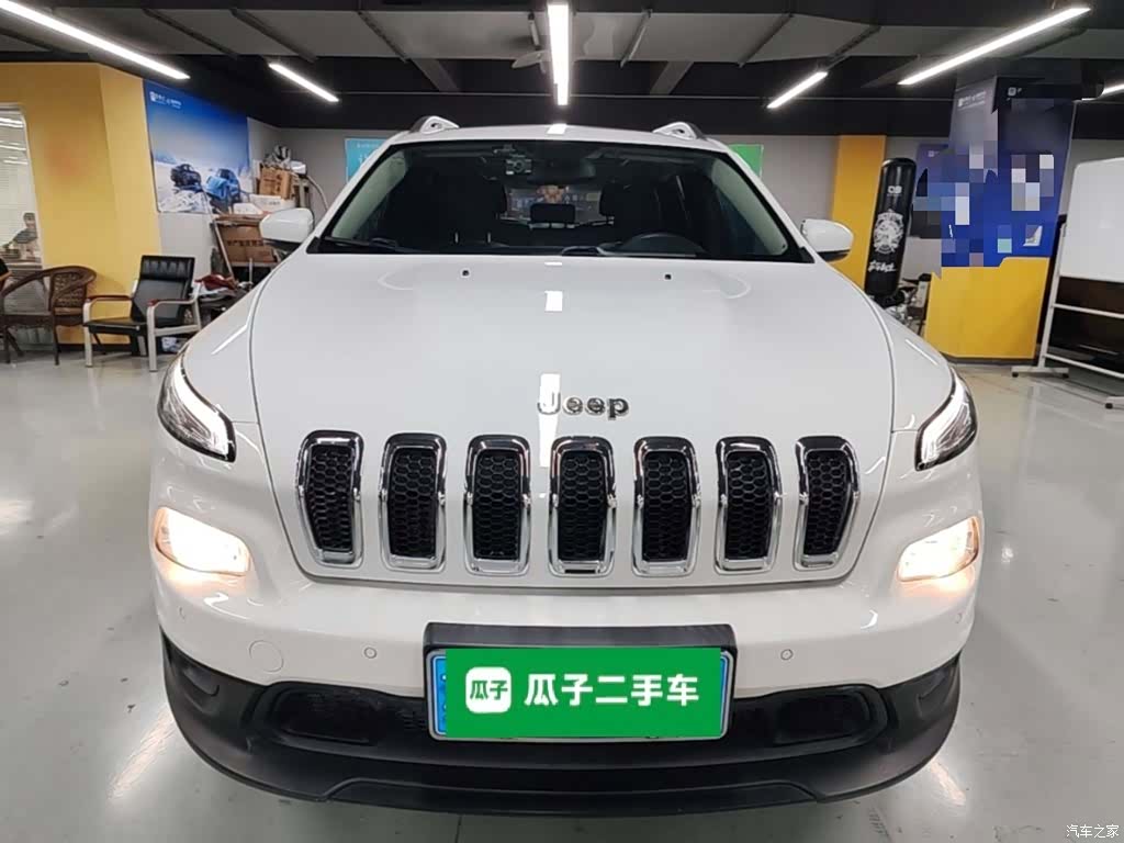 Jeep Cherokee, 2017 3