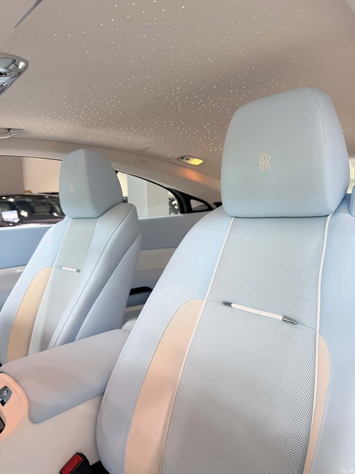 Rolls-Royce Wraith, 2021 12