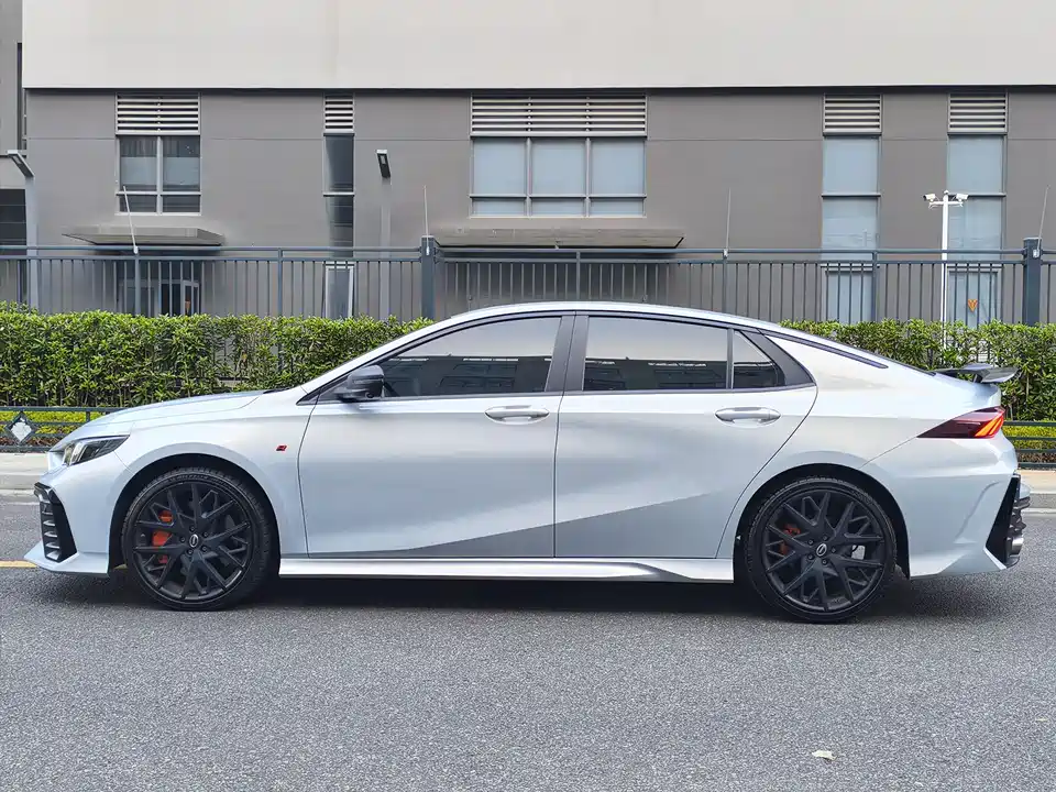 Trumpchi Shadow Leopard