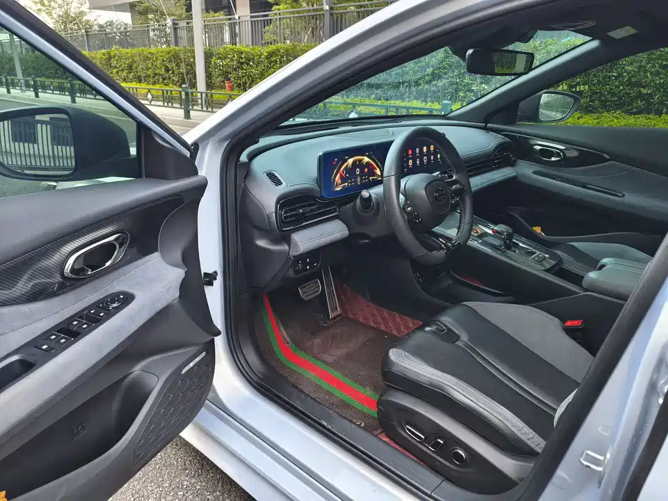 Trumpchi Shadow Leopard