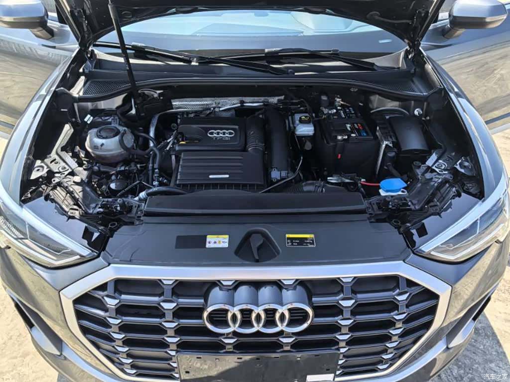 Audi Q3, 2022 23
