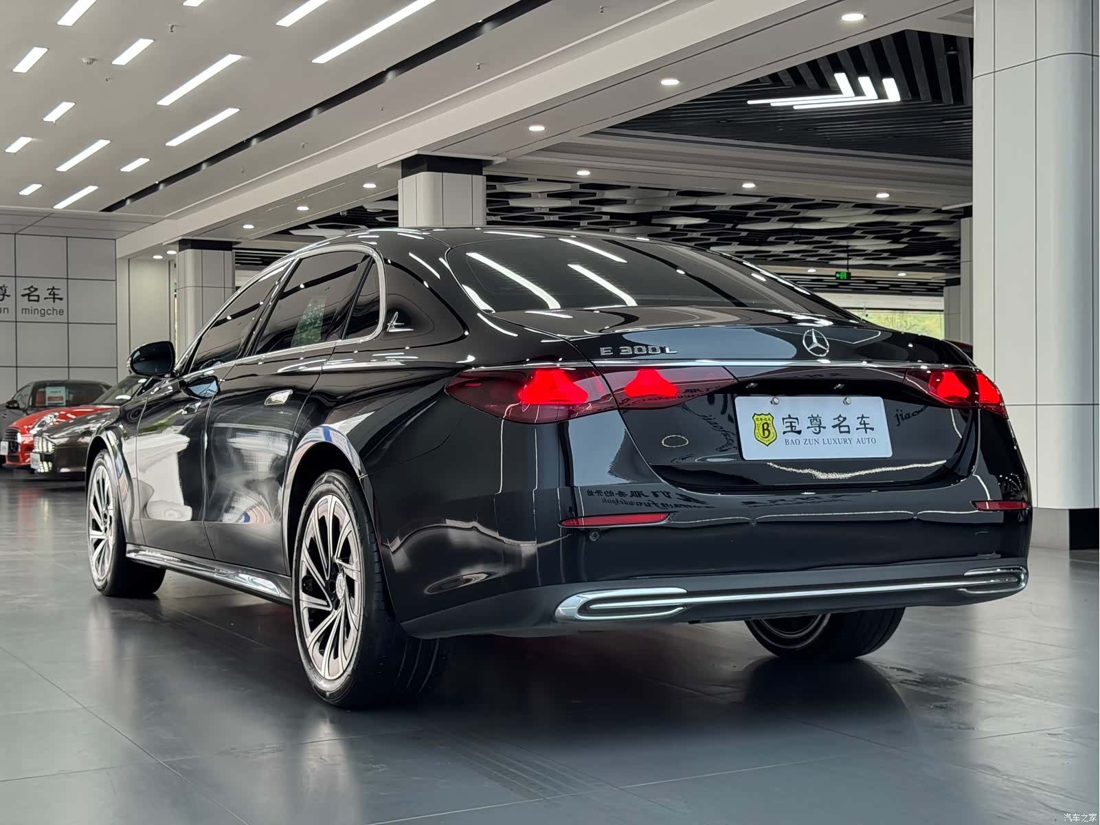 Mercedes-Benz E-Class, 2024 6
