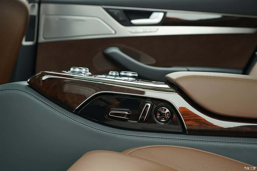 Audi A8L, 2015 18