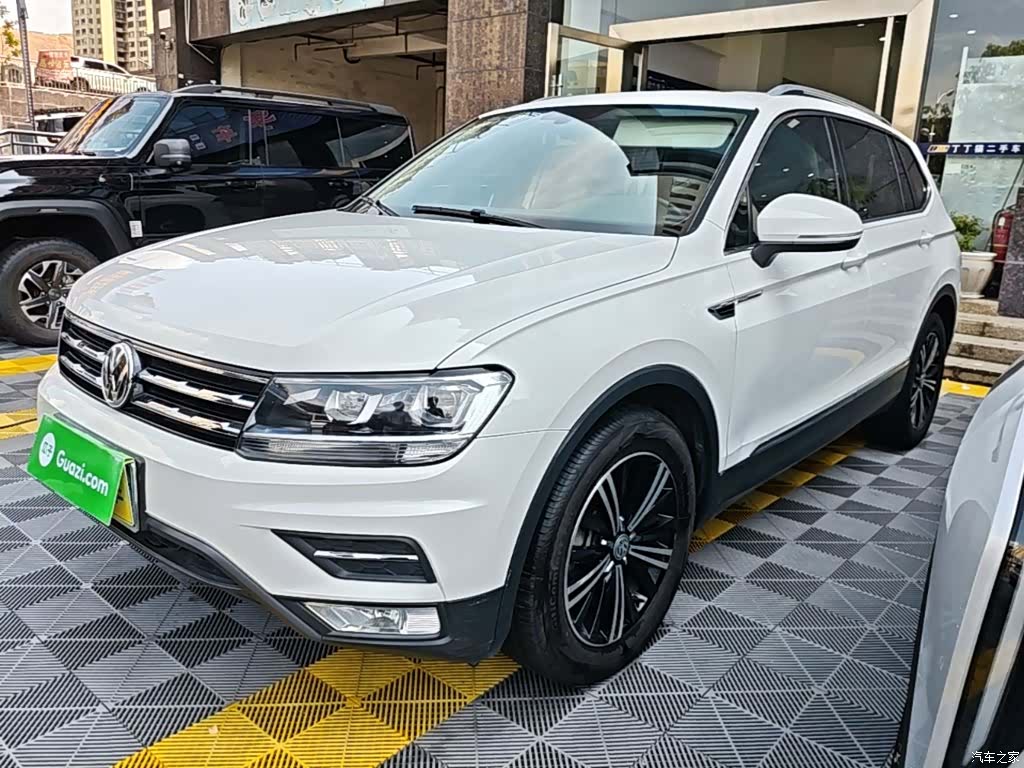 Volkswagen Tiguan L