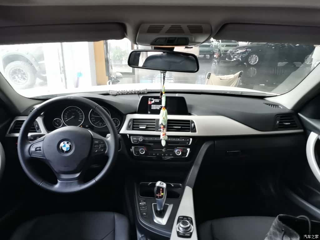 BMW 3 Series, 2016 10