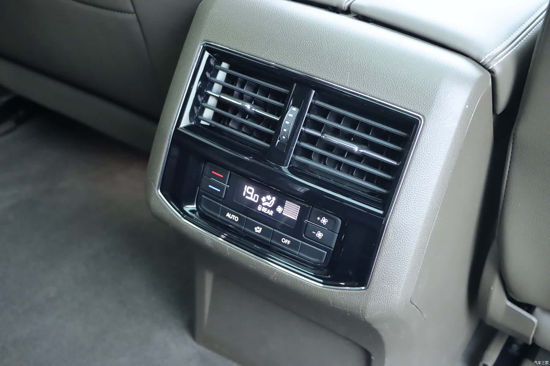 Volkswagen Viloran, 2021 18
