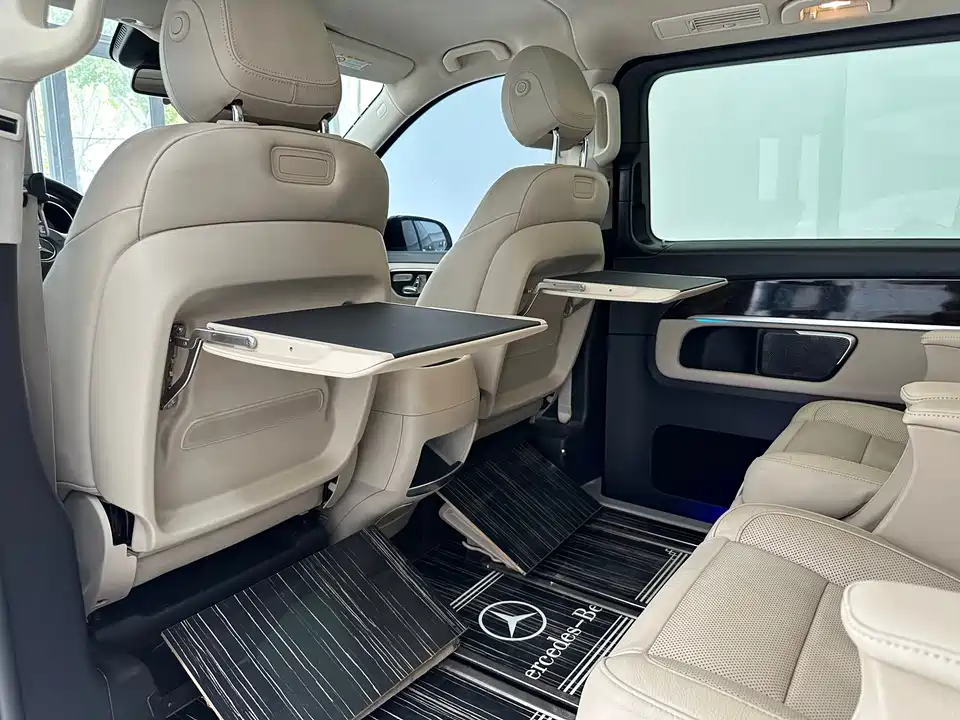 Mercedes-Benz V-class