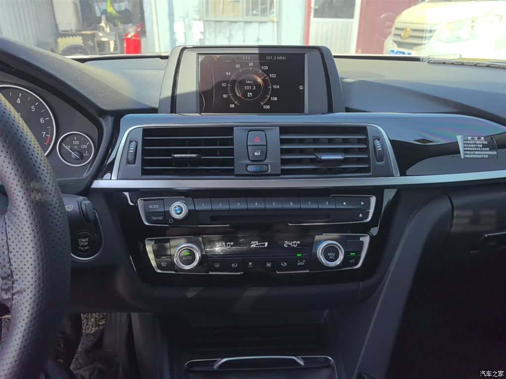 BMW 3 Series, 2016 13