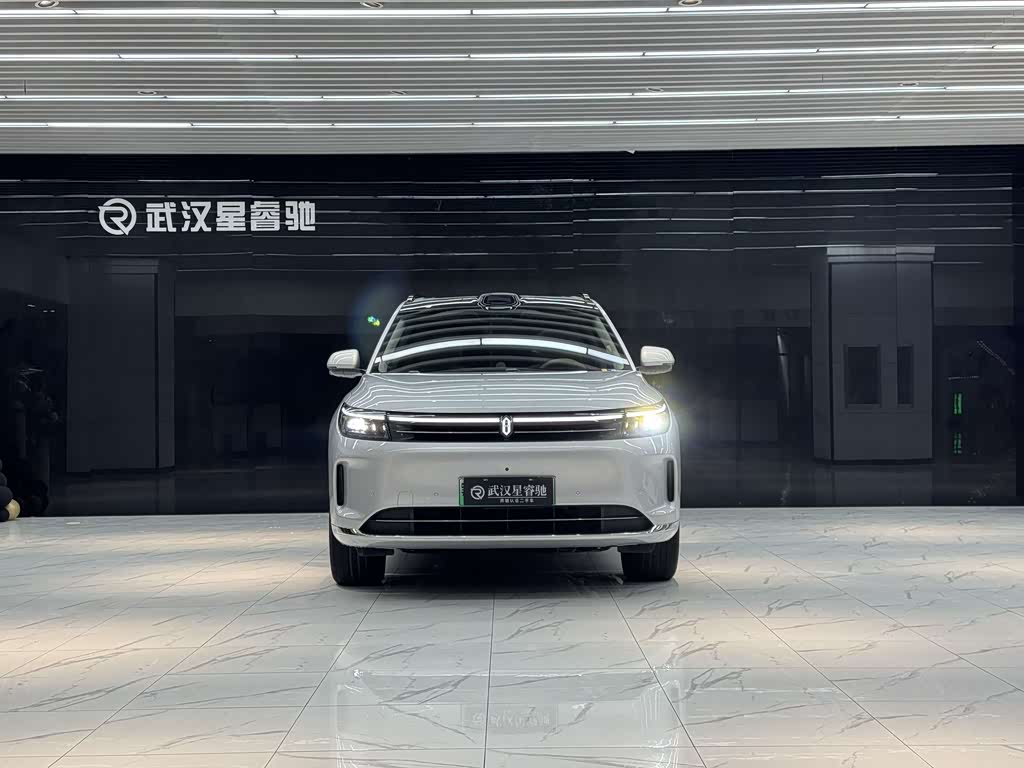 AITO M7