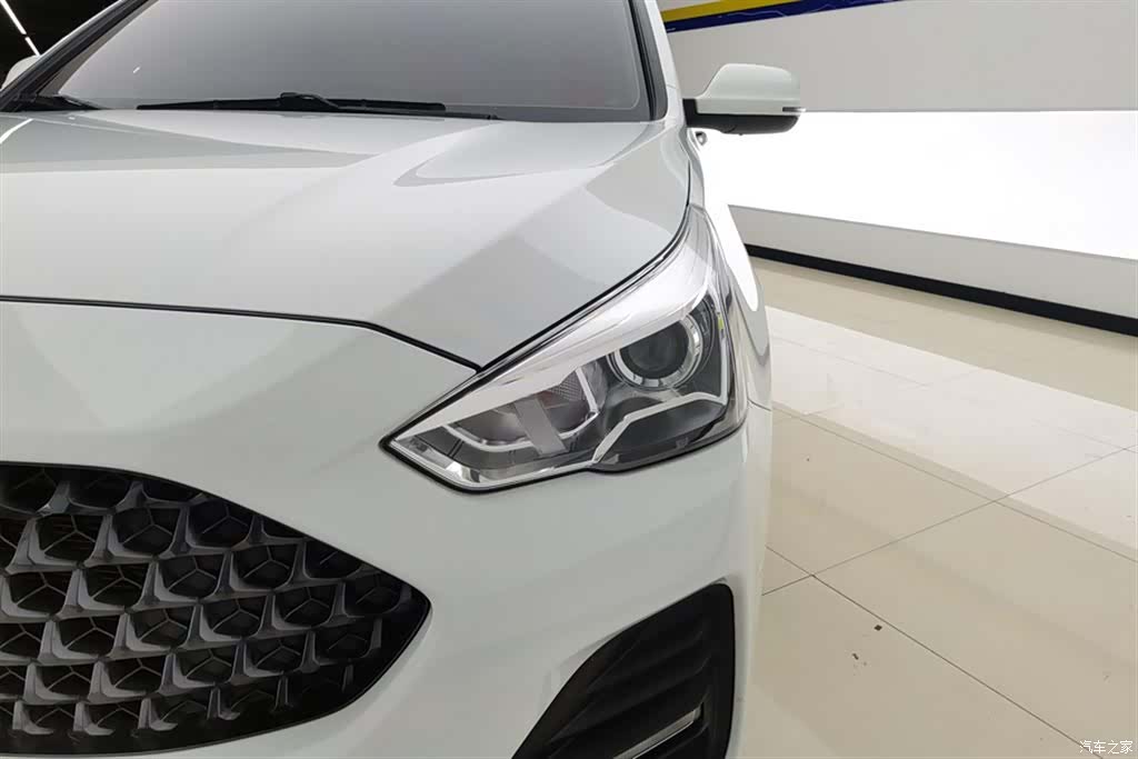 Haval M6, 2020 все фото