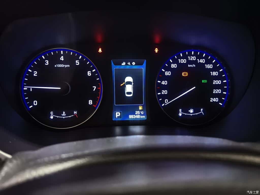 Hyundai DLX, 2016 12