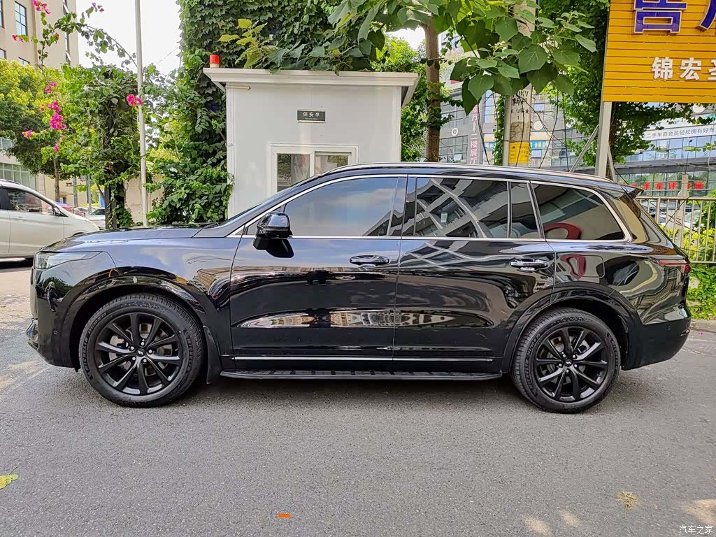 Li Auto ONE, 2022 3