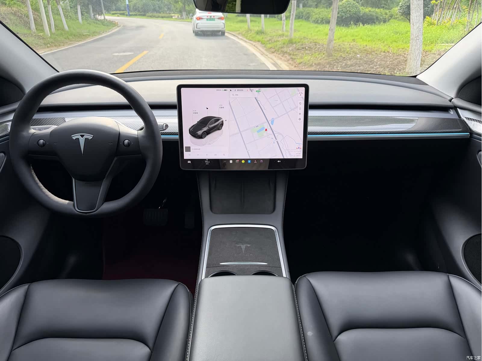 Tesla Model Y, 2024 все фото