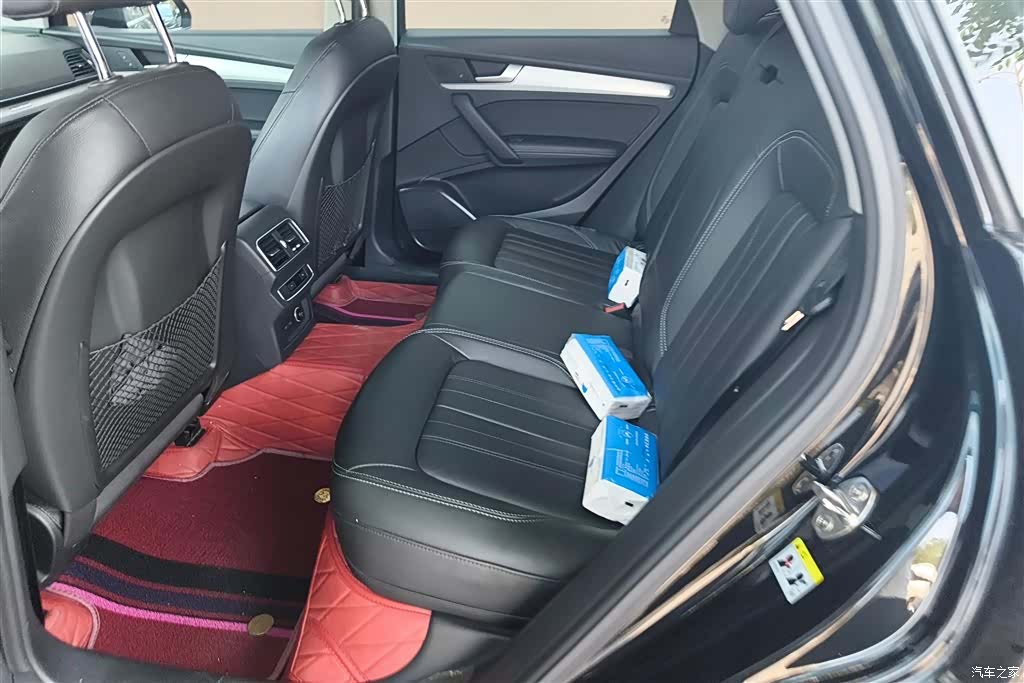 Audi Q5L, 2020 11