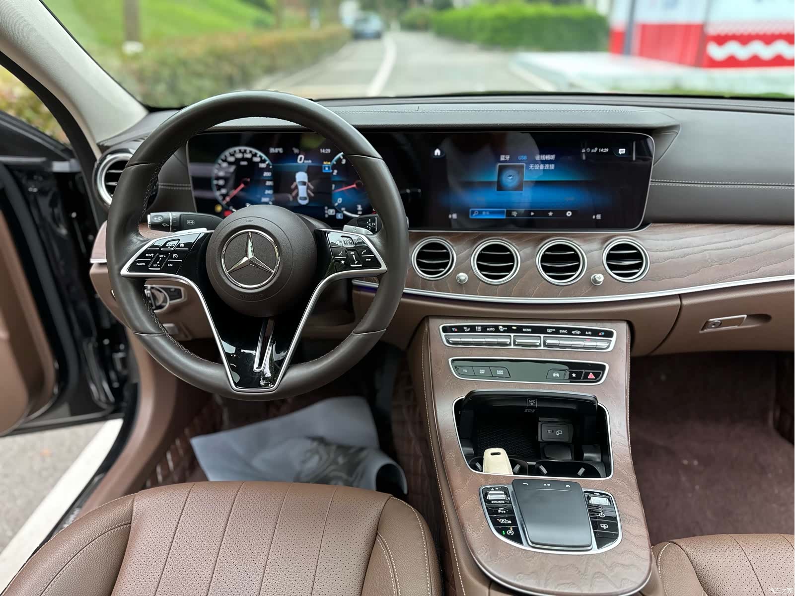 Mercedes-Benz E-Class, 2023 все фото