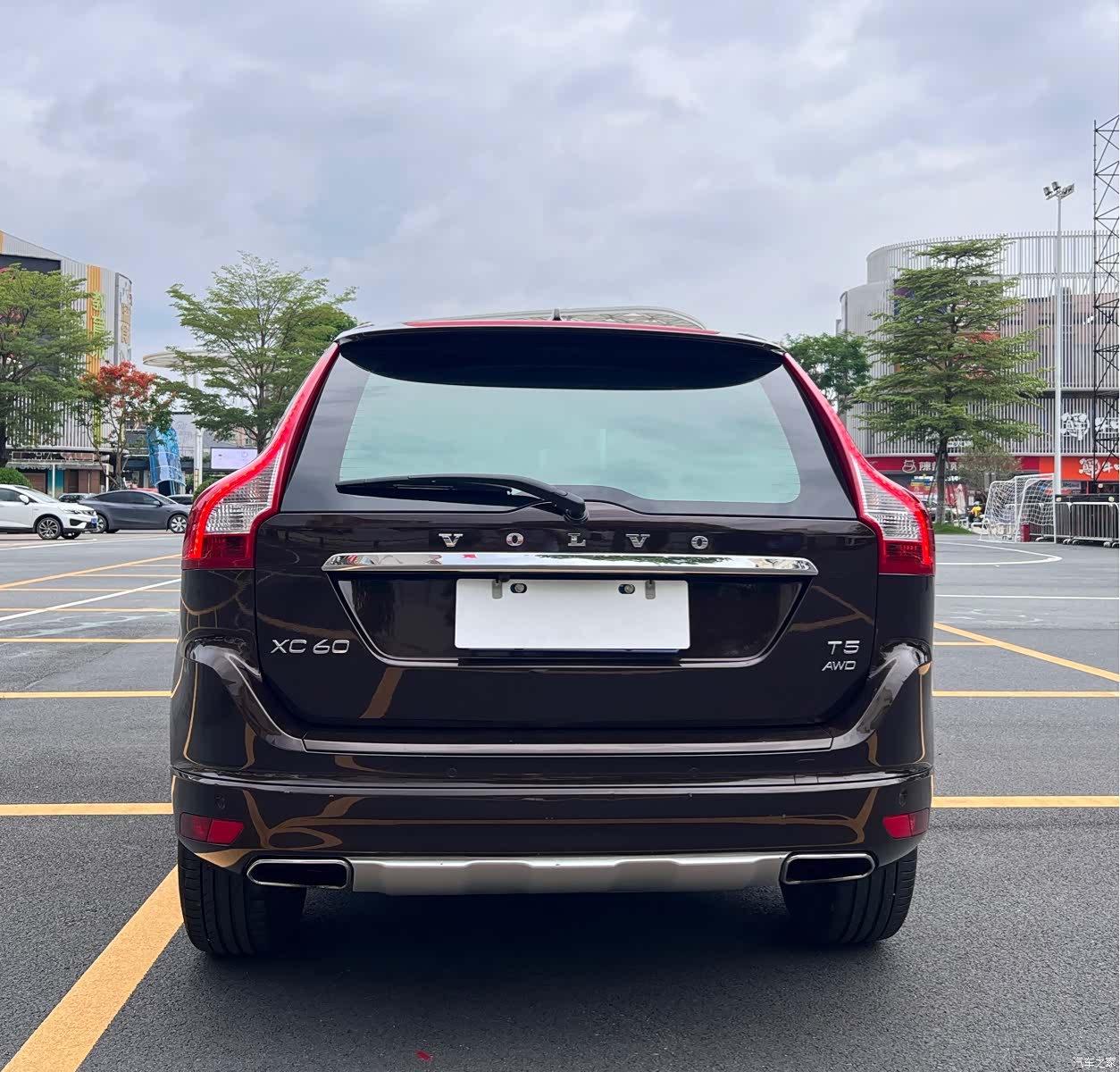 Volvo XC60, 2017 все фото