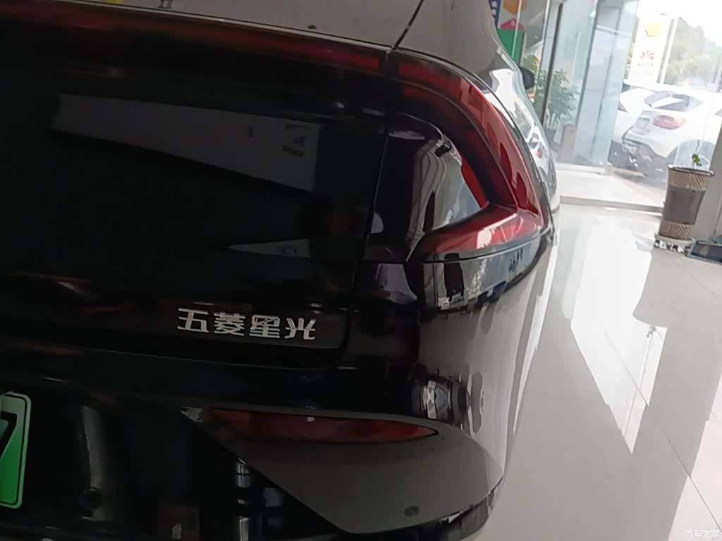 Wuling Starlight, 2025 8