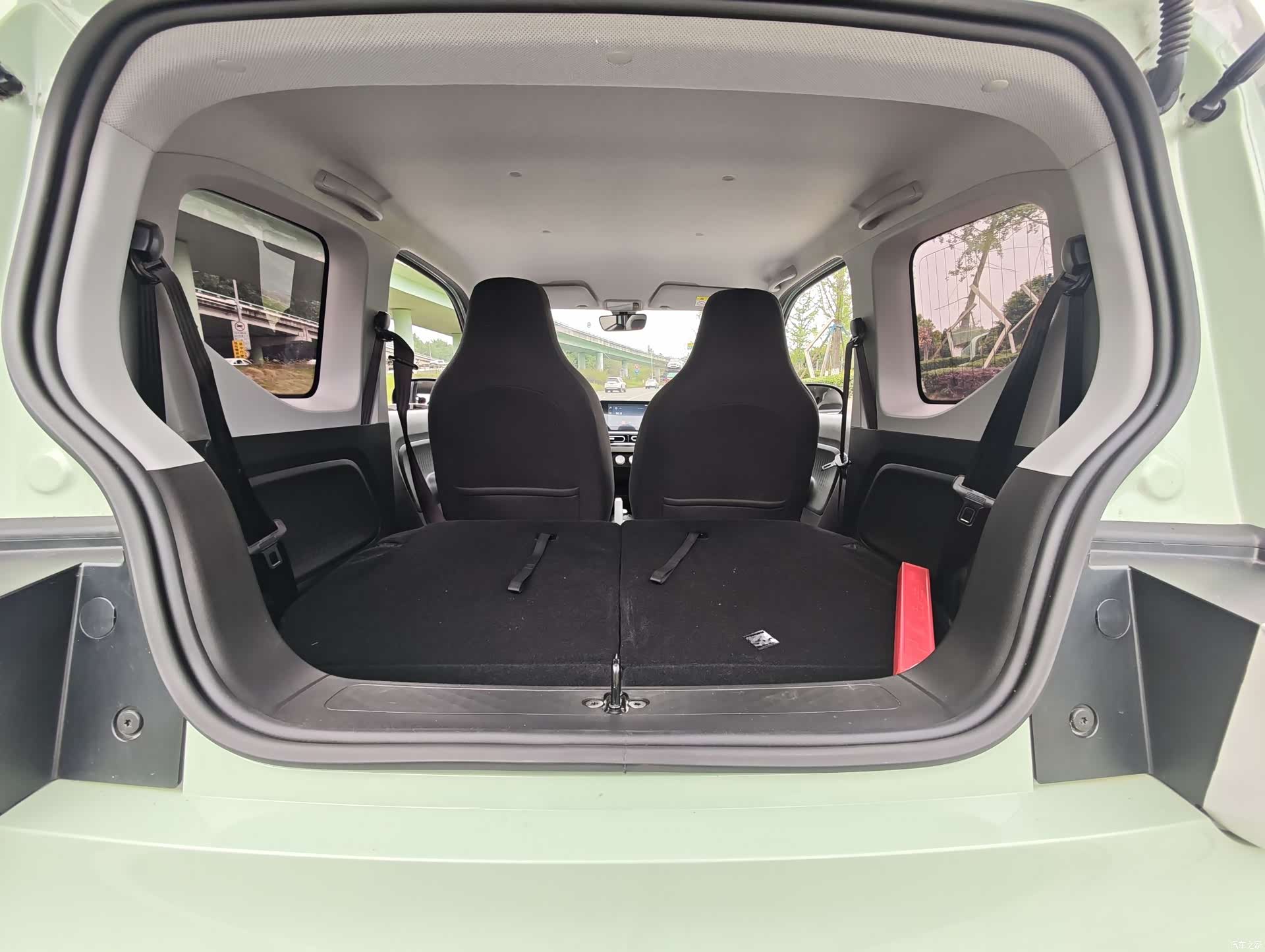 Wuling MINIEV, 2024 11