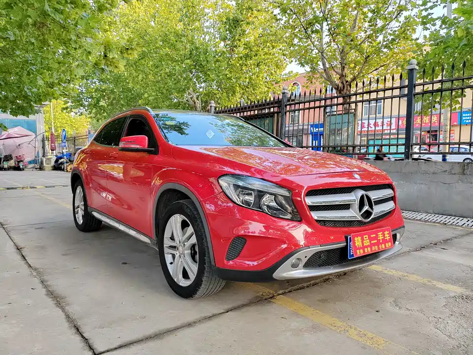 Mercedes-Benz GLA