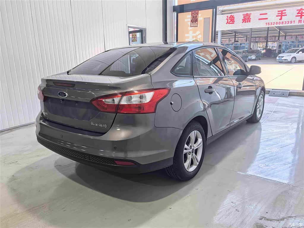 Ford Focus, 2015 7