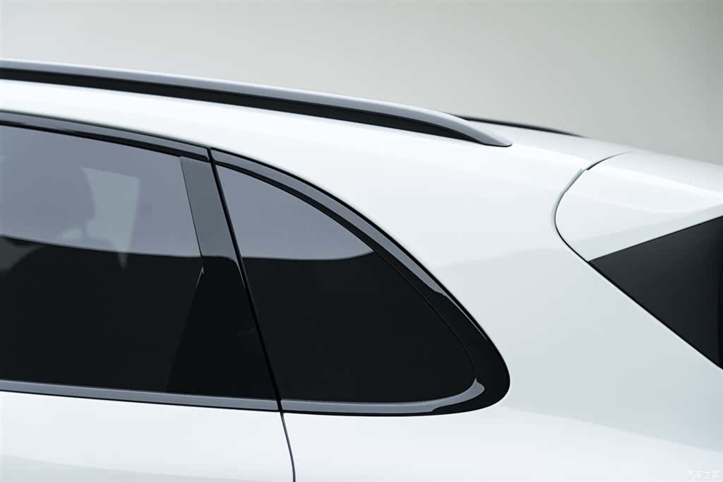 Porsche Cayenne, 2026 6