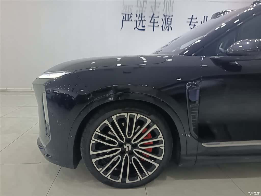 NIO ES8, 2025 4